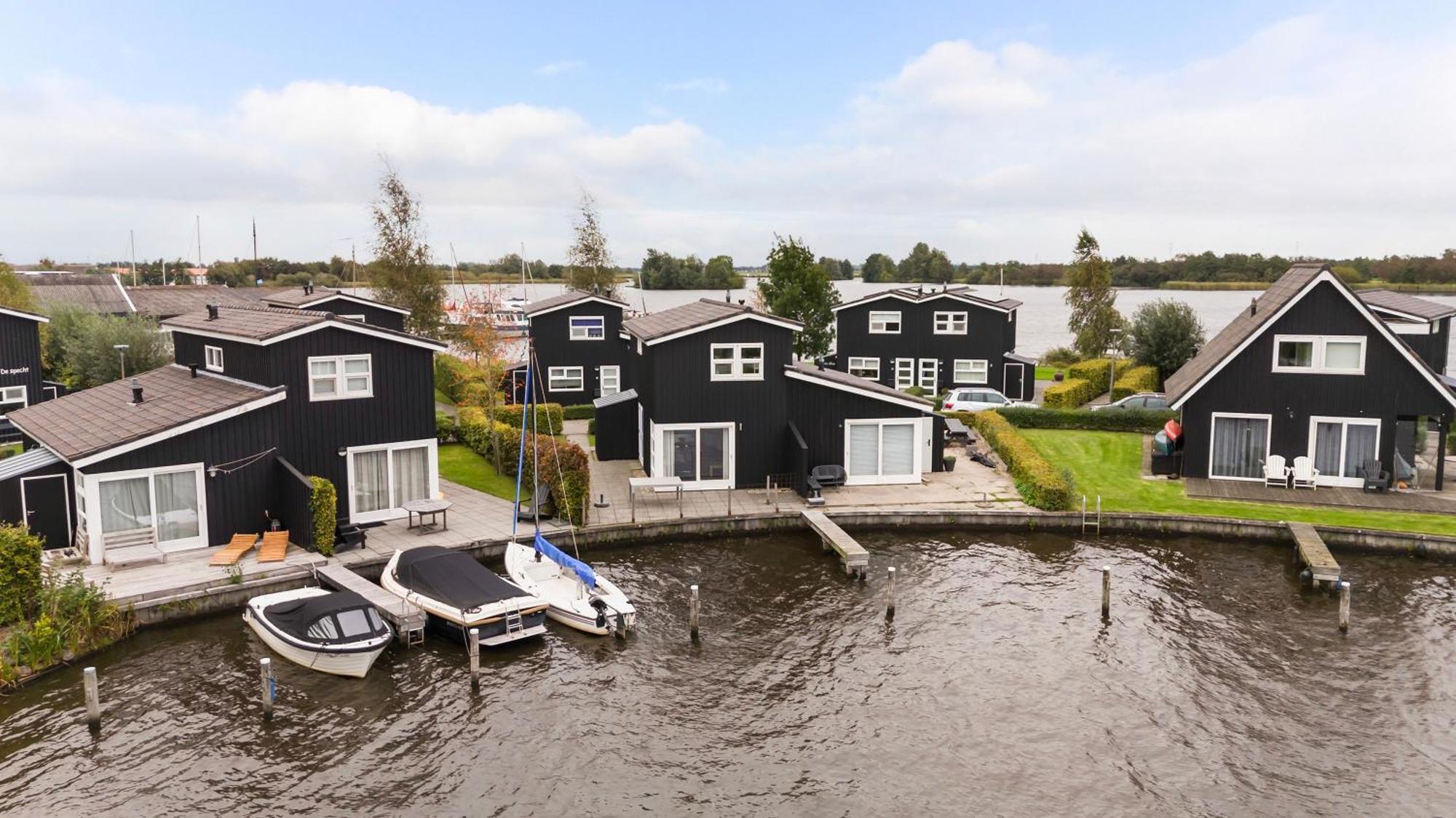 Waterpark Oan 'E Poel Bij Sneekermeer Terherne Exterior foto